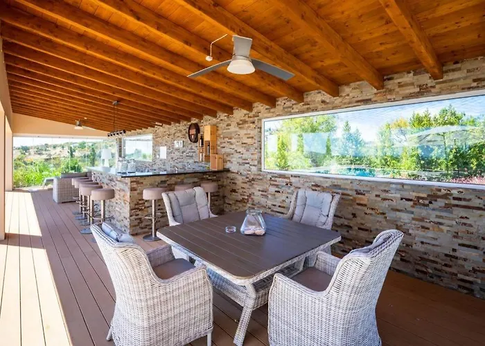 Casa Rosa - Heated Pool & Sea Views 楼尔