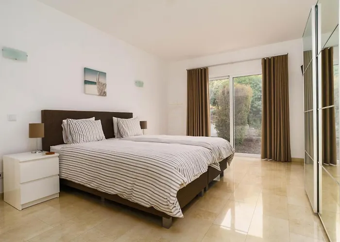 Casa Rosa - Heated Pool & Sea Views