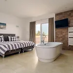 Casa Rosa - Heated Pool & Sea Views Villa *