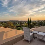 Casa Rosa - Heated Pool & Sea Views