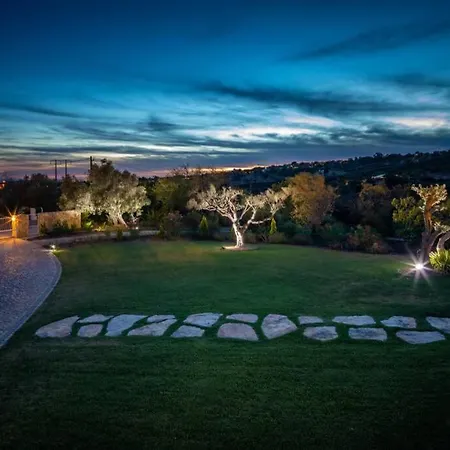 Villa Casa Rosa - Heated Pool & Sea Views *