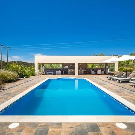 Villa Casa Rosa - Heated Pool & Sea Views Loule