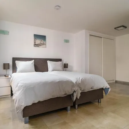Casa Rosa: Exclusive Hilltop Estate With Heated Pool & Sea Views Willa *