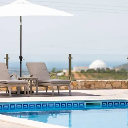 Stunning Villa, Heated Pool, Pool Bar, Sea Views 楼尔