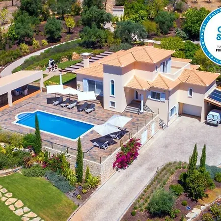 别墅 Stunning Villa, Heated Pool, Pool Bar, Sea Views 楼尔